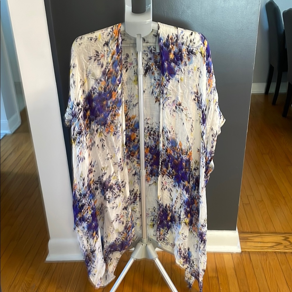 Lovestitch Multicolor Floral Wrap
